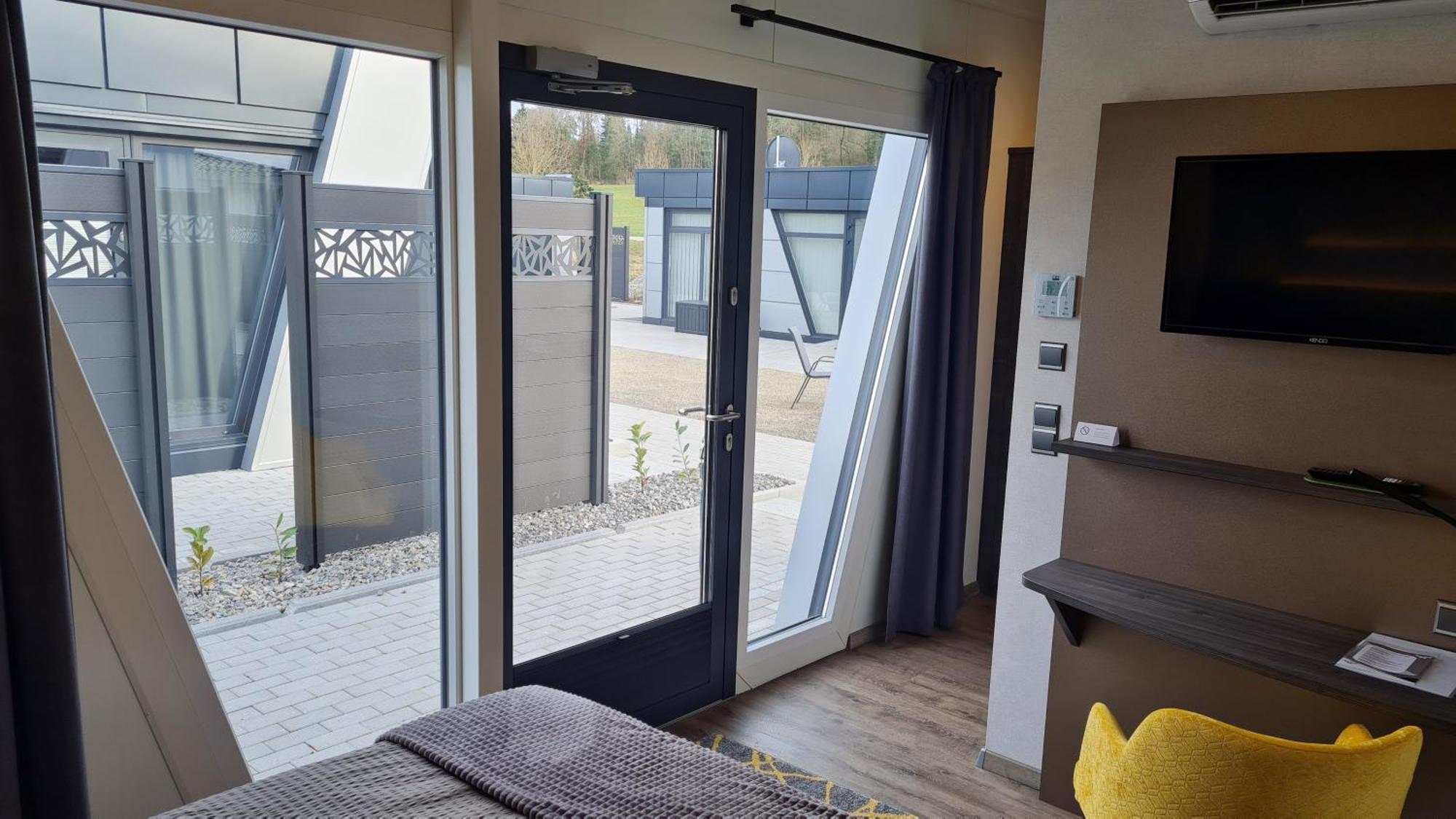 Lins B&B Hotel Resort Marktlustenau Экстерьер фото